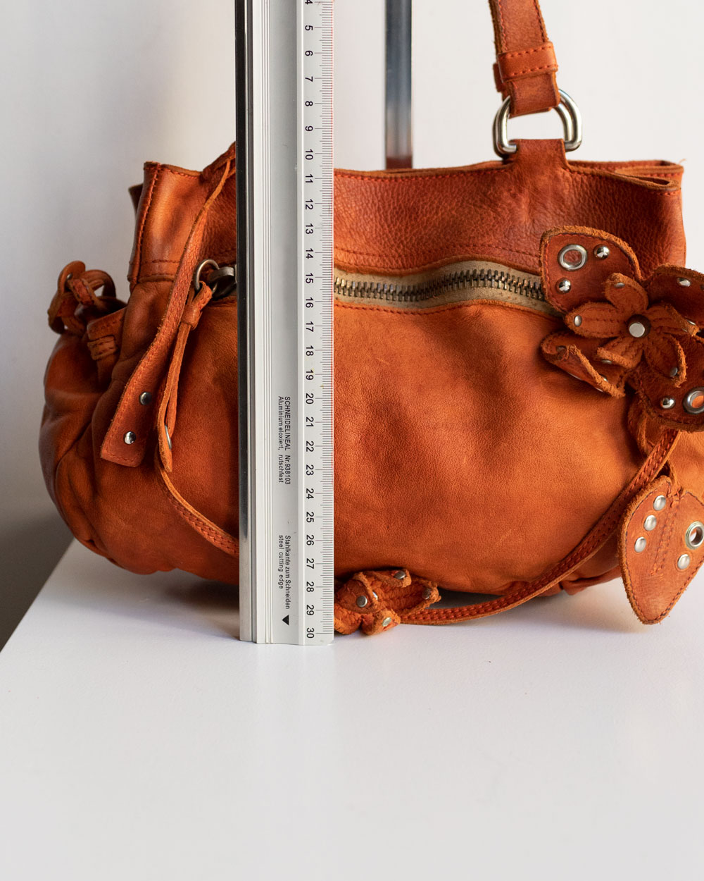 Miu Miu 2000s Flower Shoulder Bag Mandarino New – Bild 5