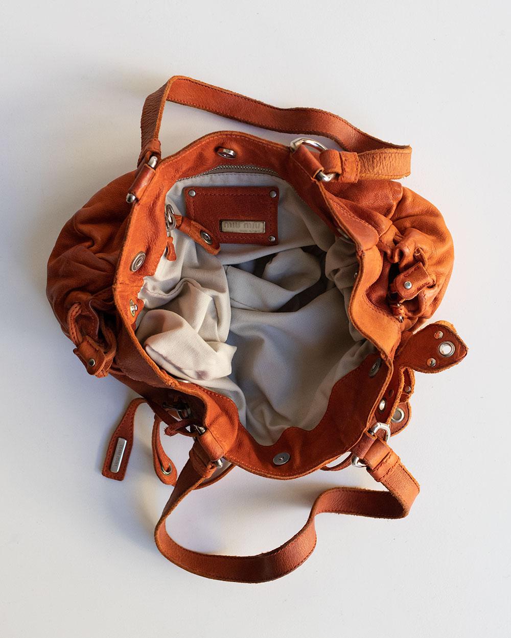 Miu Miu 2000s Flower Shoulder Bag Mandarino New – Bild 2